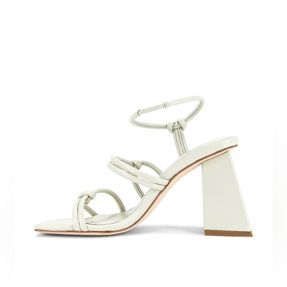 Song of Style Noelle Heel in Ivory - Picture 4 of 4